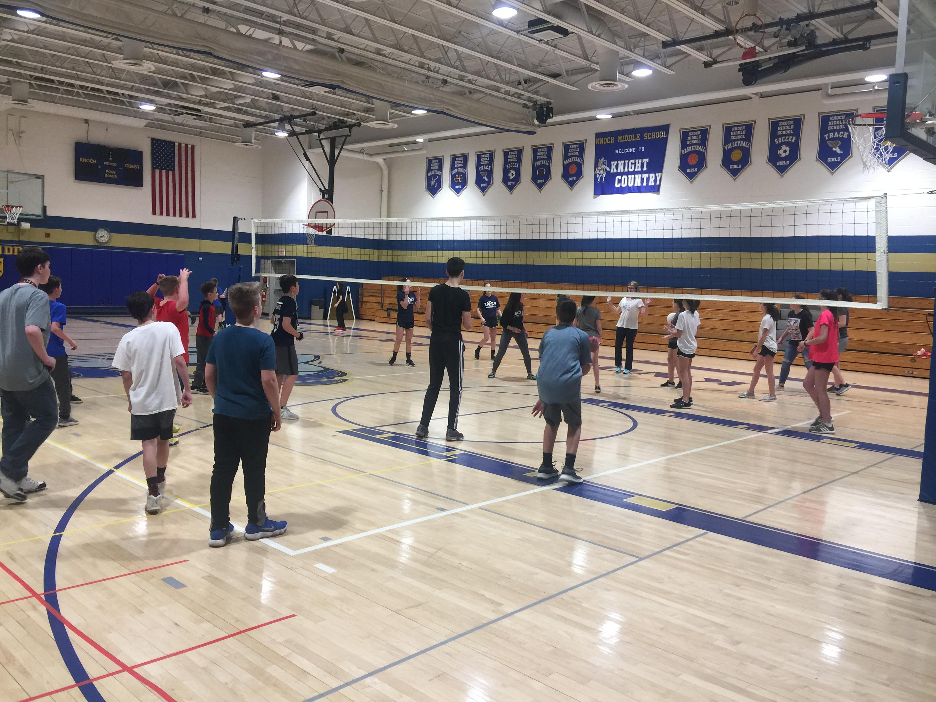 kids playing volleyball at 6th grade fun night